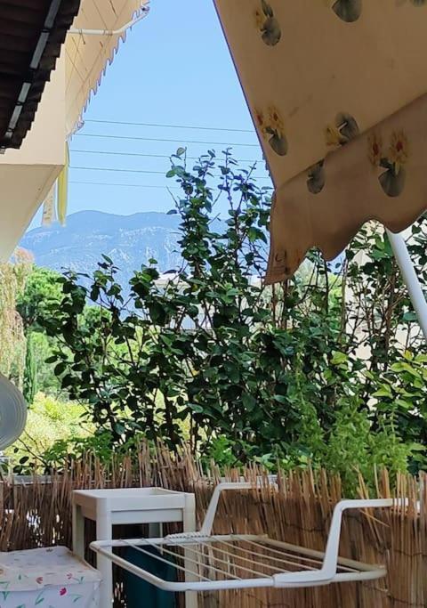 Δίπλα Στο Πάρκο Kalamata Exterior foto